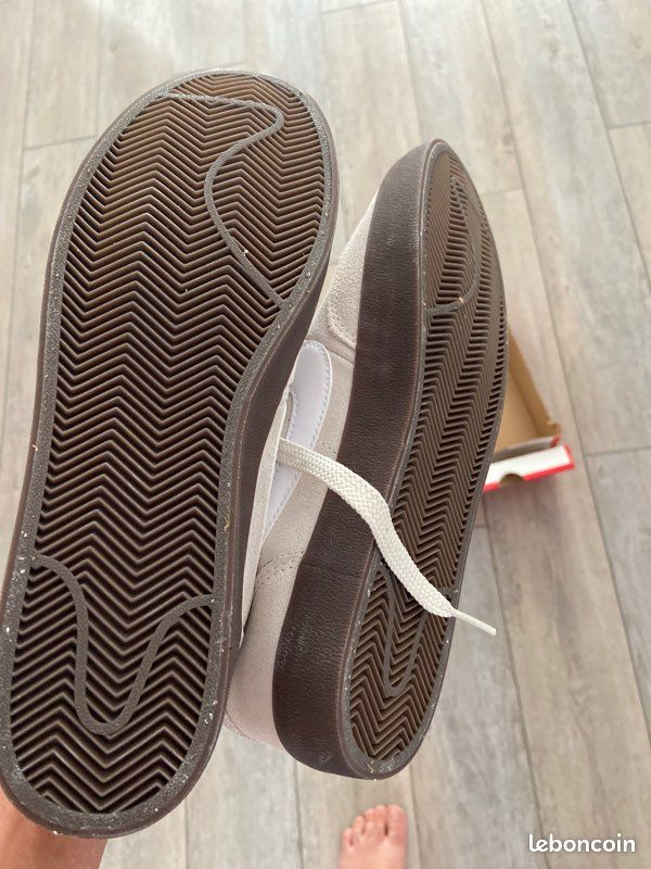 Basket nike taille 42 neuve (image 3)