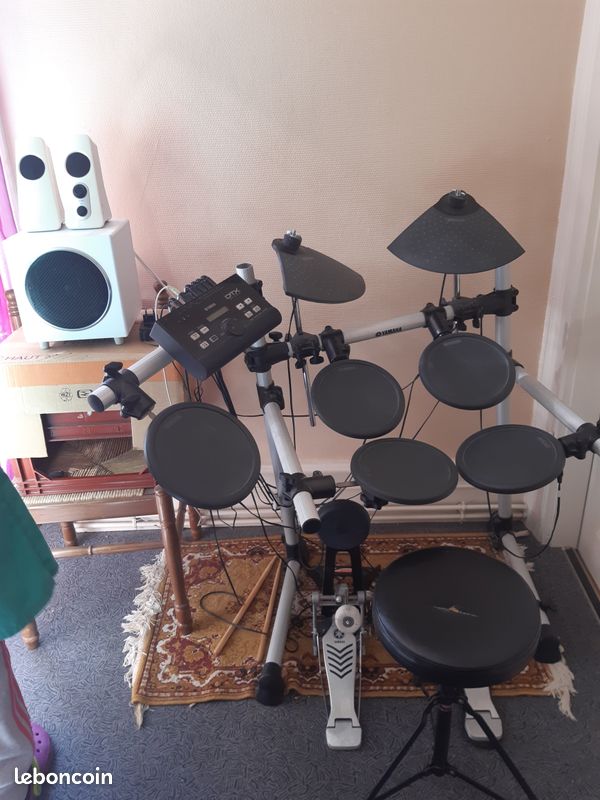 YAMAHA DTX500 - batterie électronique - occasion (image 1)
