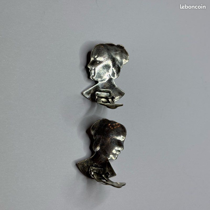 Boucles D'oreilles Clips En Métal émaillé Multicolore - Environ 2,2 Cm, Occasion Bon état