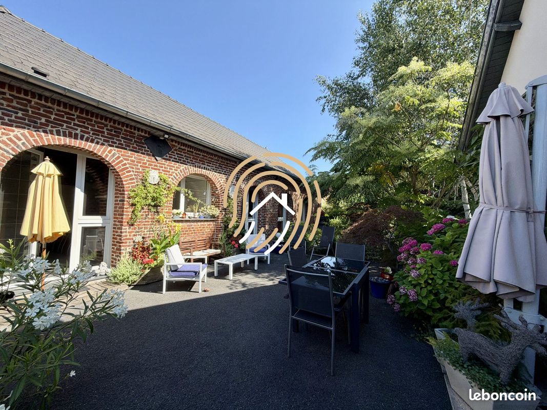 Maison 7 pièces 310 m² · à Valenciennes · 310 m² · 499 500 €