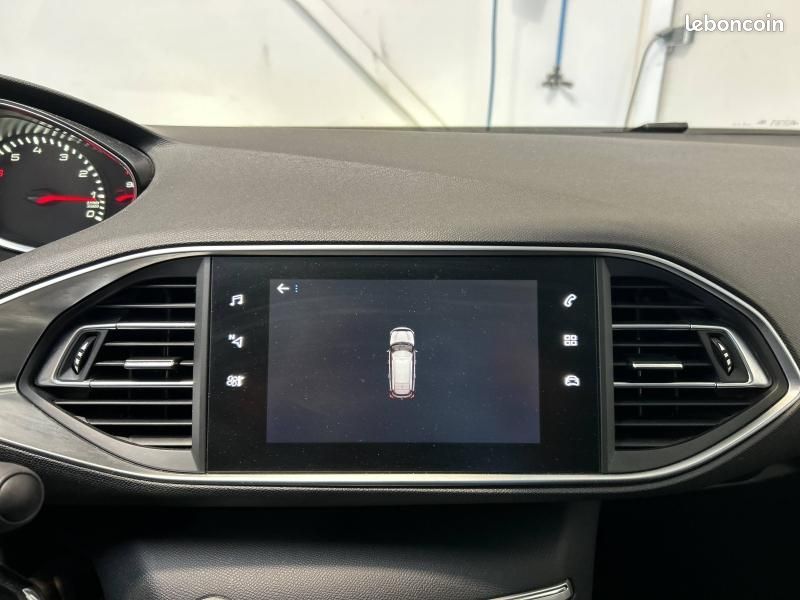 Peugeot 308 SW 1.2 PureTech 110ch E6.c S&S Style (image 15)