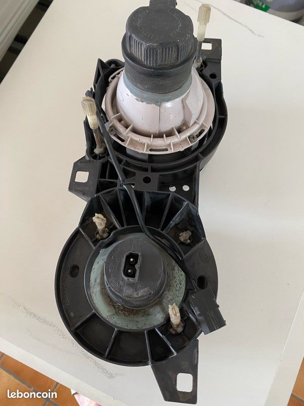 Phare bmw E30 jaune Hella phase 2 coté passager (image 3)