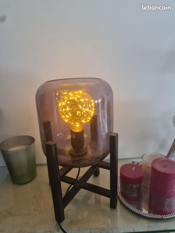 Petite lampe d'appoint (image 1)