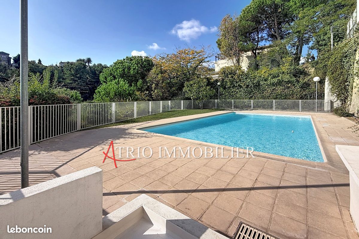 Appartement 2 pièces 52 m² · à Nice · 52 m² · 298 000 €