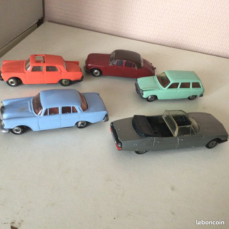 Lot De Miniatures Norev Anciennes - Collection Voitures