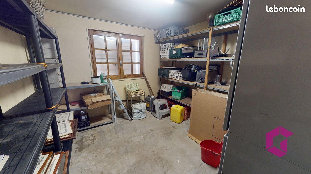 Propriété 9 pièces 238 m² (image 19)