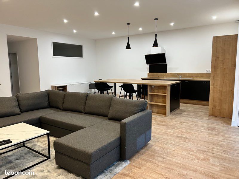 Maison 3 pièces 100 m² · à Laval · 100 m² · 1 050 €/mois