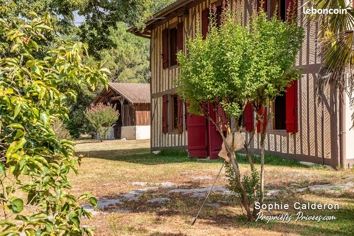 Maison 8 pièces 190 m² · à Castets · 190 m² · 499 200 €