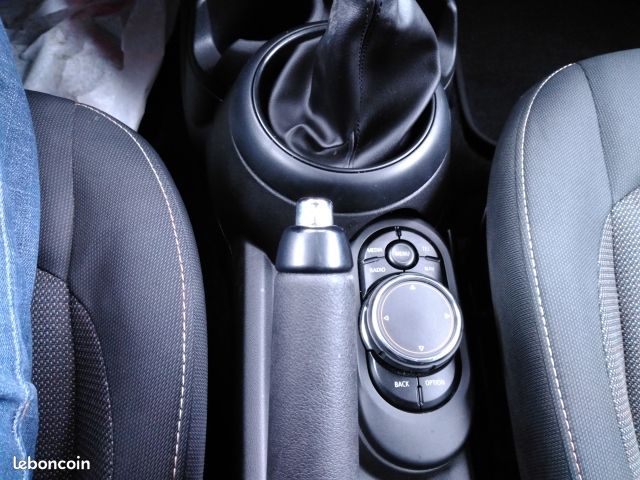 Mini MINI COOPER D 116CH (image 12)