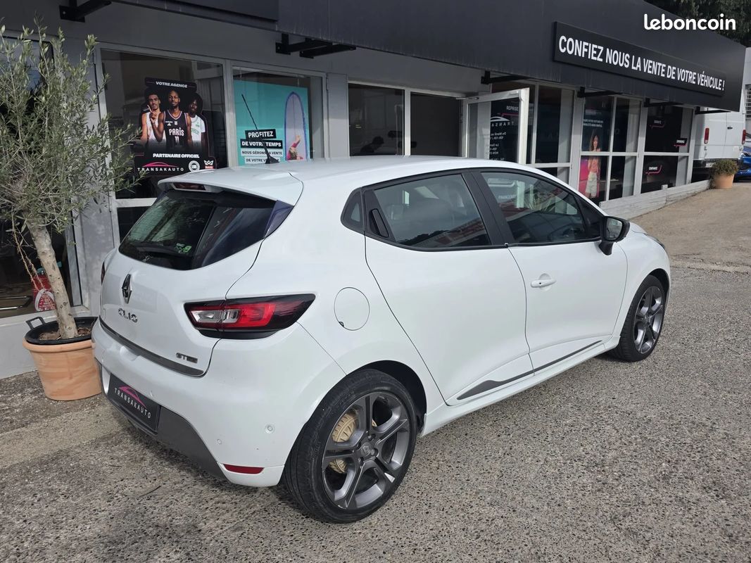 Renault CLIO IV Intens Pack GT Line / Vidange Neuve / (image 4)