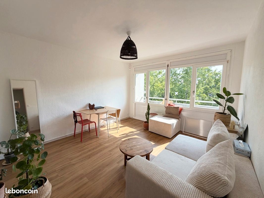 Appartement 3 pièces 53 m² · à Pau · 53 m² · 676 €