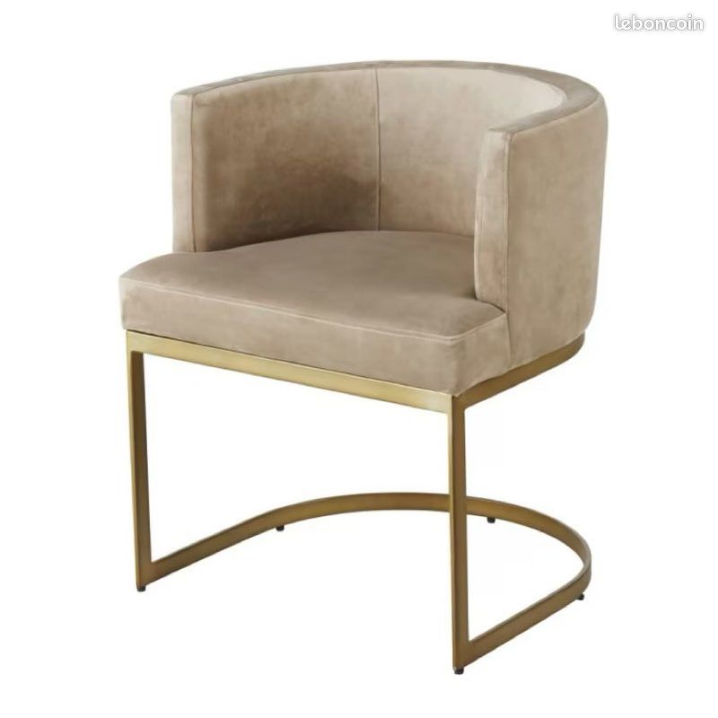 Fauteuil chaise en velours taupe pieds en acier coloris laiton REQUIEM MAISON DU MONDE NEUF (image 1)