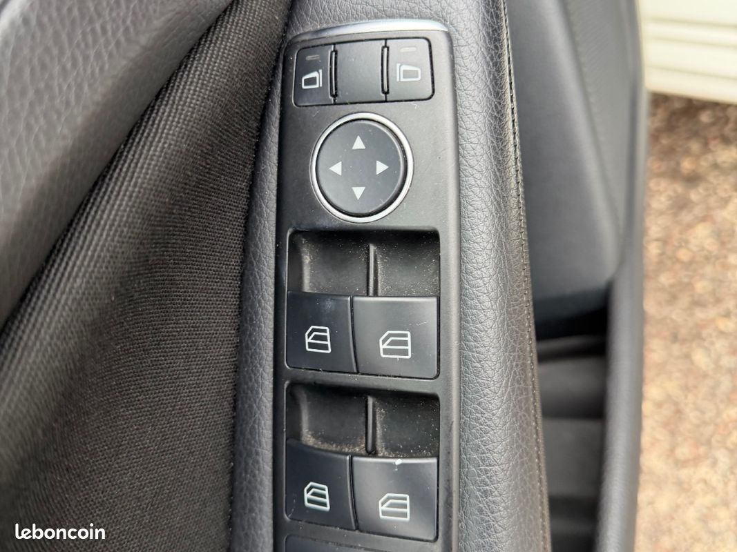 MERCEDES CLASSE A 200 CDI BlueEFFICIENCY Intuition (image 18)