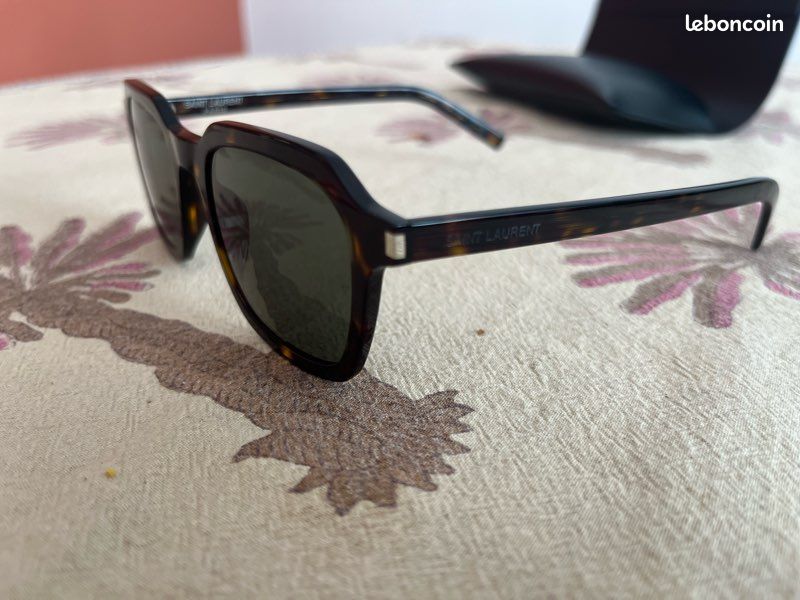 Lunettes solaires Yves Saint Laurent (image 5)