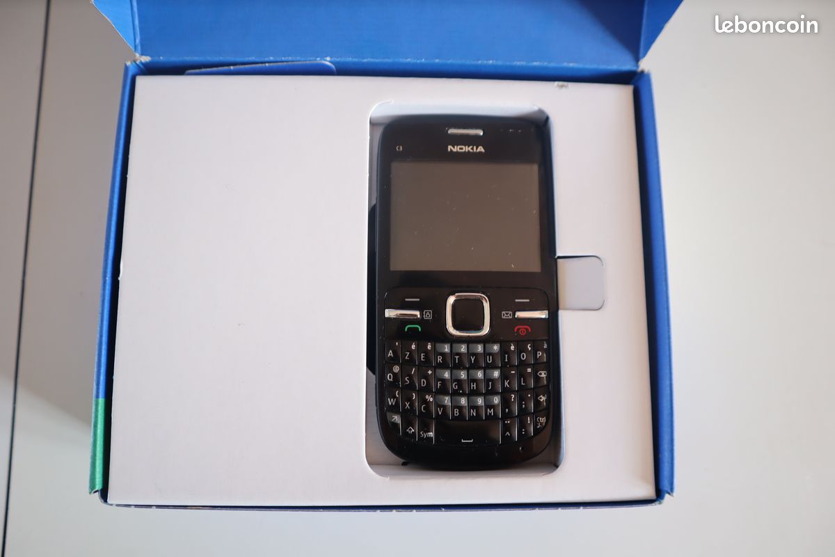 Nokia C3 en très bon état (image 1)