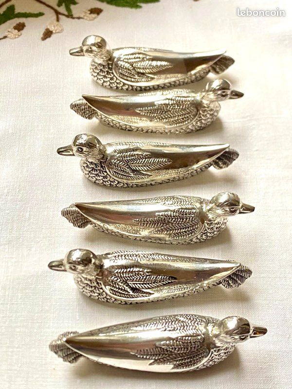 Lot De 12 Porte-couteaux Et 2 Salerons De Mauritanie - Ébène Et Argent - 1920-1949