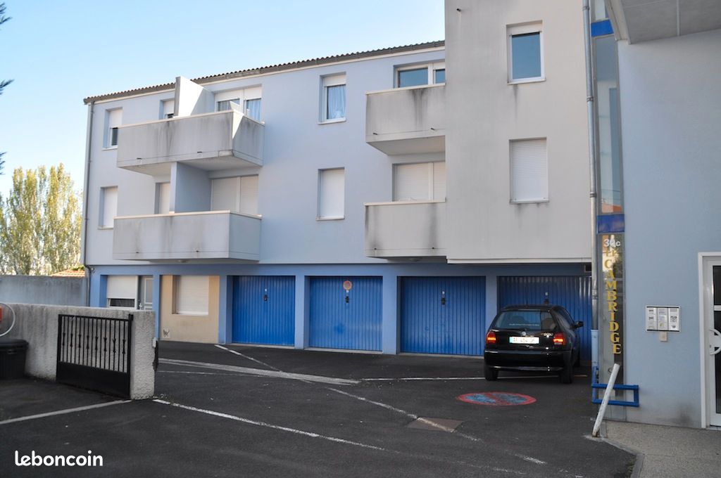 Parking Beaumont · 50 €/mois