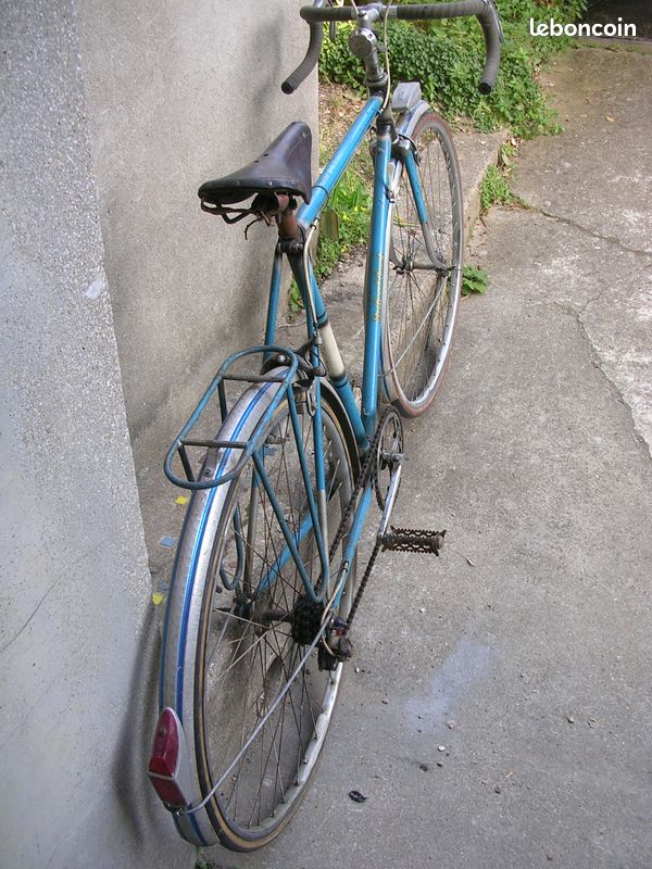 Cycle de course vintage de marque Cilo de couleur vert Canton Vaud
