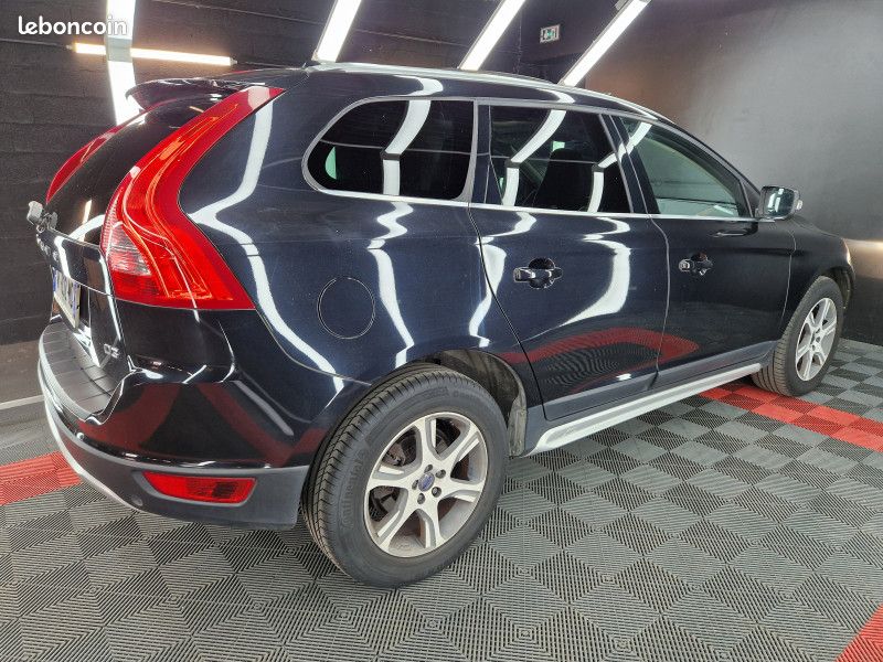 Volvo XC60 D3 136CH SUMMUM * TOIT * BLUETOOTH * XENON * CAMERA * NAVIGATION (image 5)