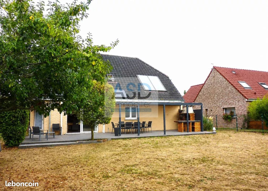 Maison 6 pièces 154 m² · à Carvin · 154 m² · 373 000 €