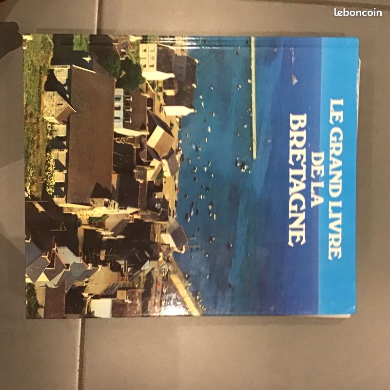 Lot 7 Beaux livres région de France (image 1)