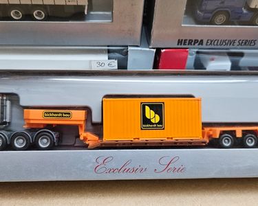 Camion MAN F2000 Herpa 1/87 Avec Remorque Surbaissée Bruns – Miniature De Collection Neuve