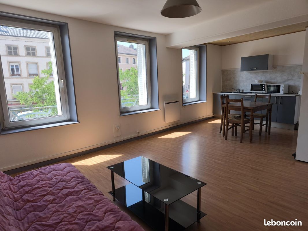 Appartement 1 pièce 38 m² · à Rambervillers · 38 m² · 450 €