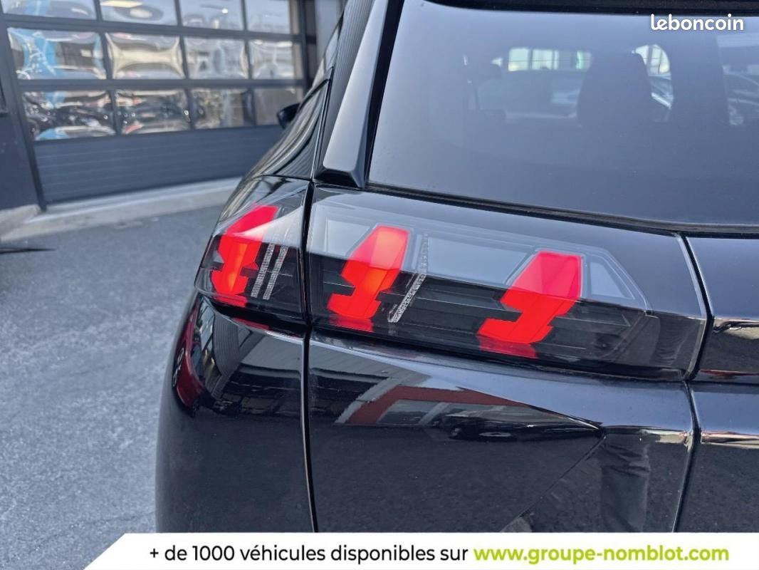Peugeot 2008 PureTech 130 S&S EAT8 Style (image 17)