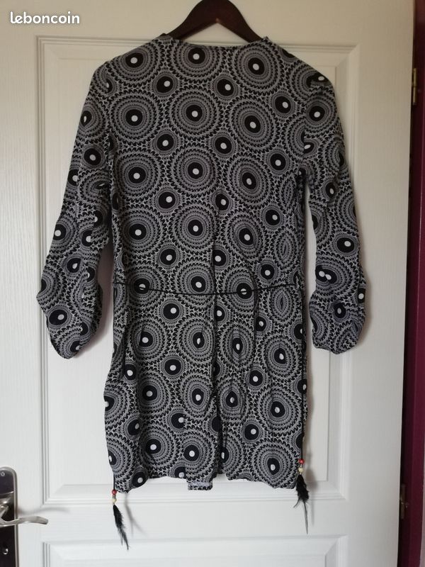 Tunique longue grise et noire avec ceinture (image 5)