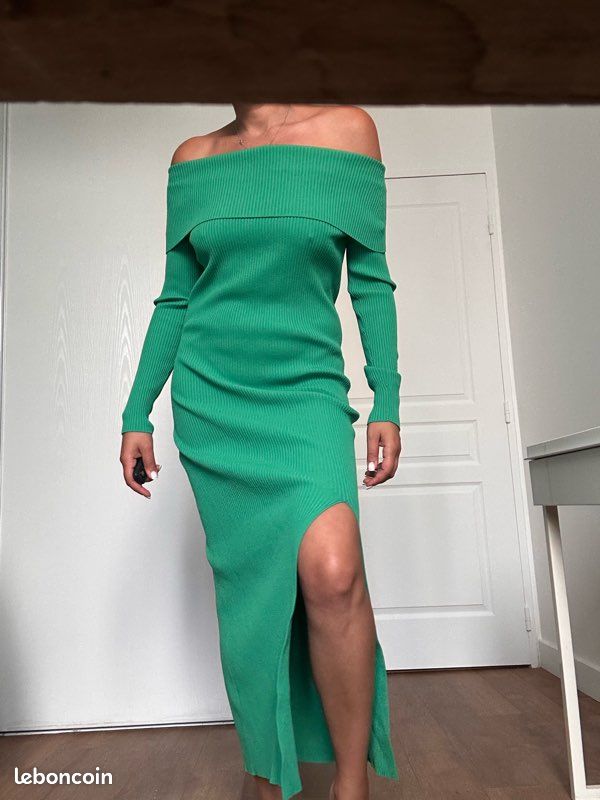 Robe longue en maille côtelée verte Mango – Col bateau – Fente – T.M (image 2)