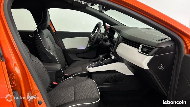 Renault Clio 1.6 E-Tech hybride 140ch Intens -21N (image 15)