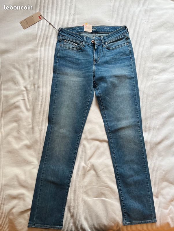 Jean Levi’s Slim Fit 27/32 (image 1)