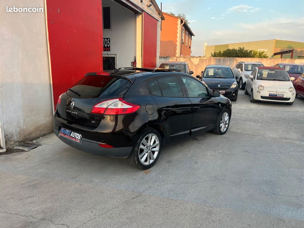 RENAULT Megane III XV DE FRANCE 2.0L DIESEL DCI 150 CH BOITE AUTO | RÉVISÉE & GARANTIE 12 MOIS (image 22)