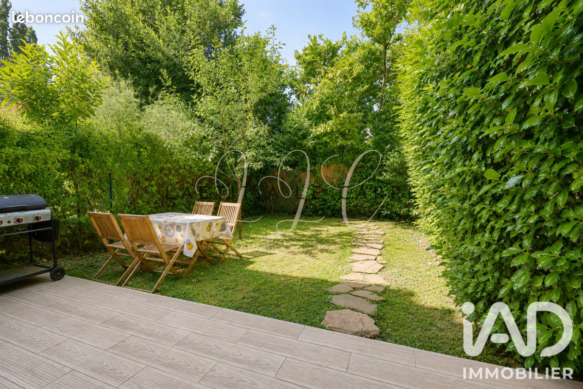 Maison 6 pièces 122 m² · à Montmorency · 122 m² · 380 000 €