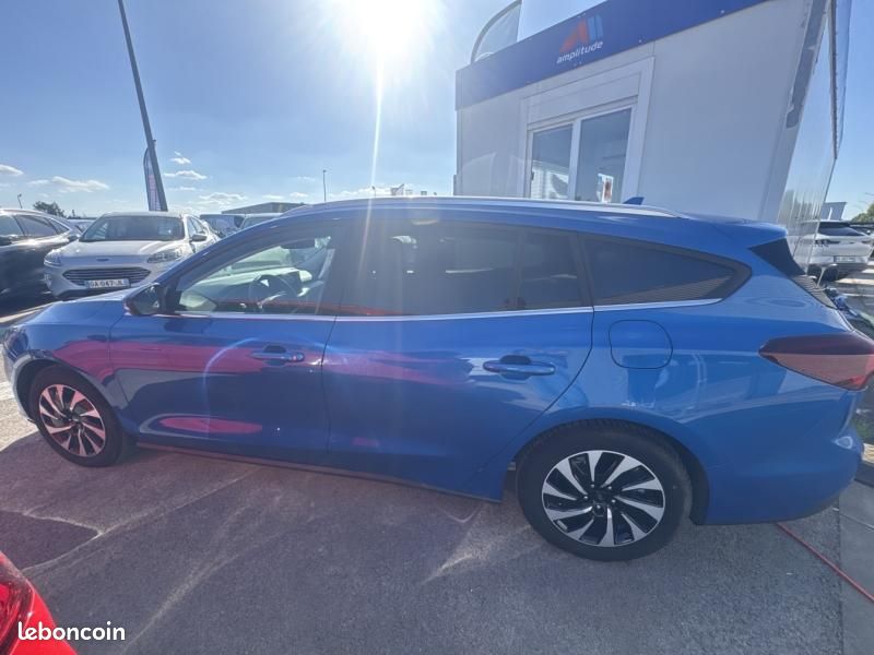 Ford Focus SW 1.0 EcoBoost mHEV 125 ch Titanium X Business (image 8)