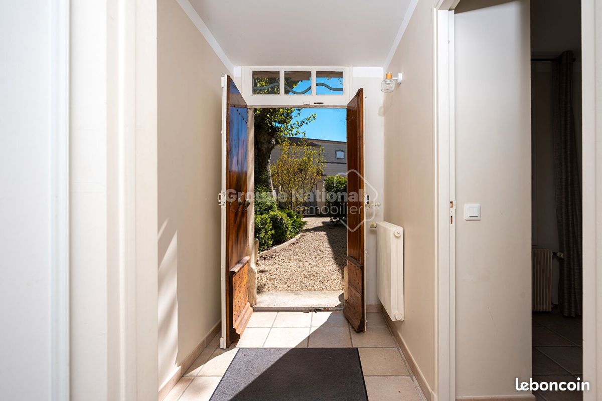 Maison 12 pièces 398 m² · à Eyragues · 398 m² · 1 180 000 €