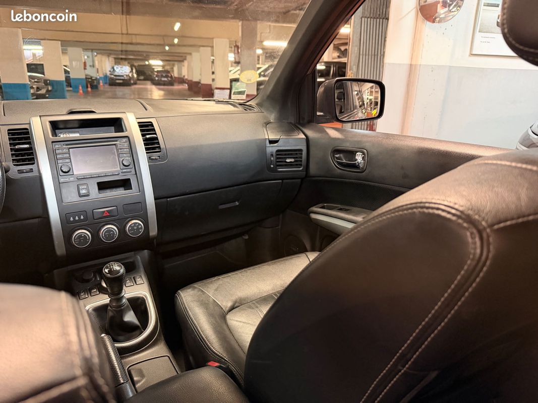 NISSAN X-TRAIL II 2.0 DCI 150 1ère Main (image 23)