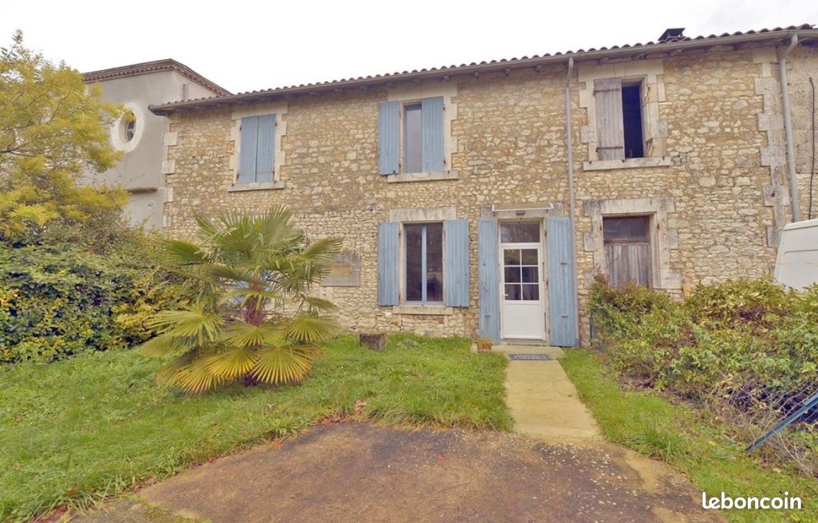 Maison 5 pièces 146 m² · à Semussac · 146 m² · 280 000 €