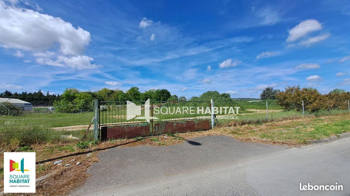 Terrain 3 696 m² Chatellerault · à Châtellerault · 69 376 €