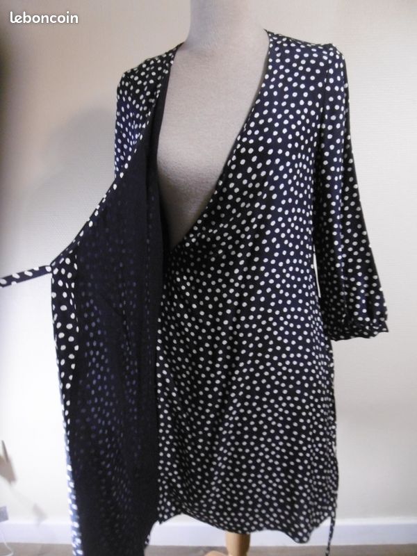 Robe Comptoir Des Cotonniers - Taille S - Soie Kaki - Longueur Au Genou - Style Chemisier - Occasion Très Bon état