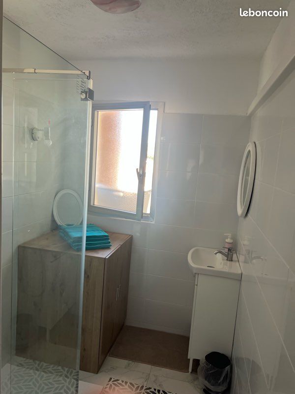 Appartement 3 pièces 60 m² · à Six-Fours-les-Plages · 60 m² · 990 €/mois