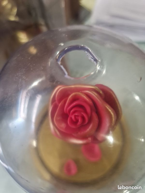 Rose cloche (image 2)