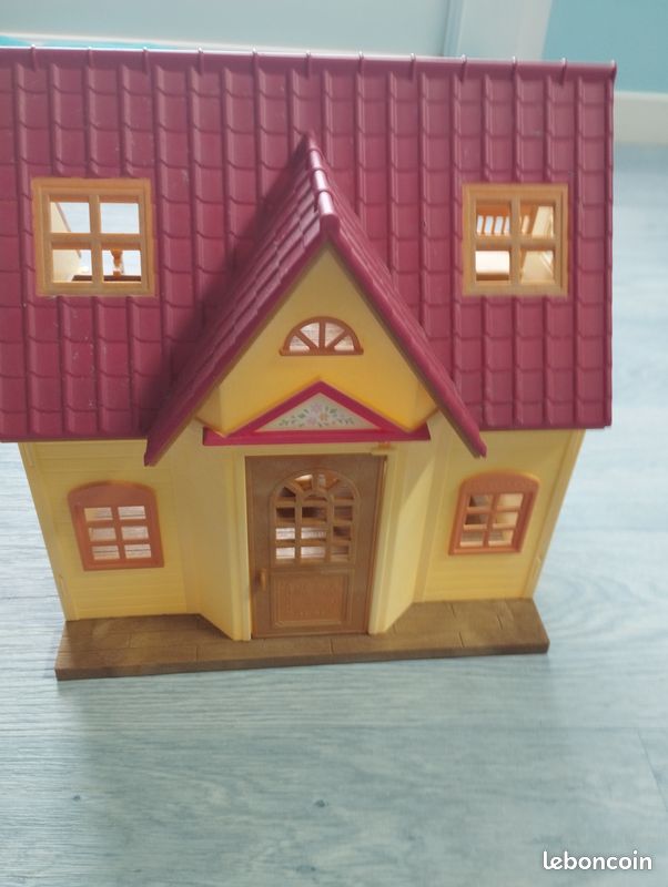 Cottage sylvanian families (image 2)