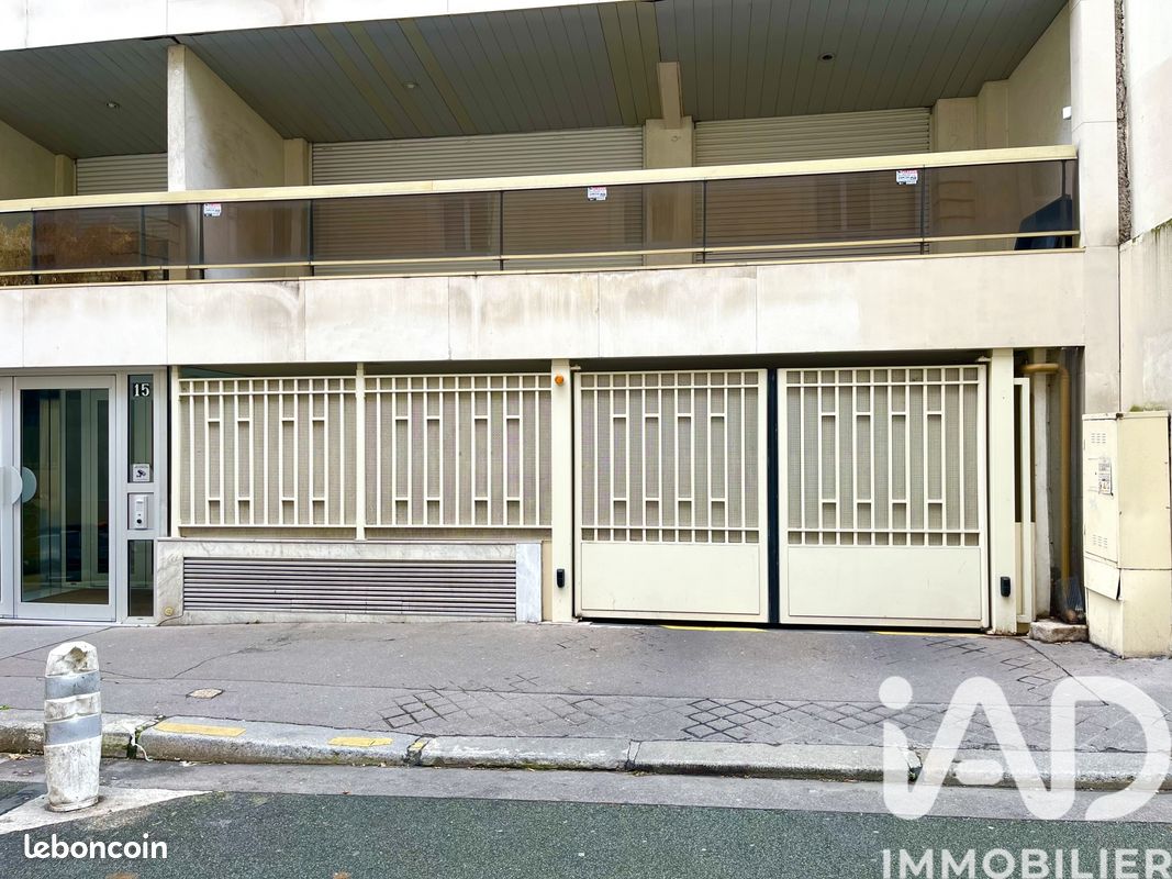 Parking 11 m² · à Paris · 11 m² · 41 000 €