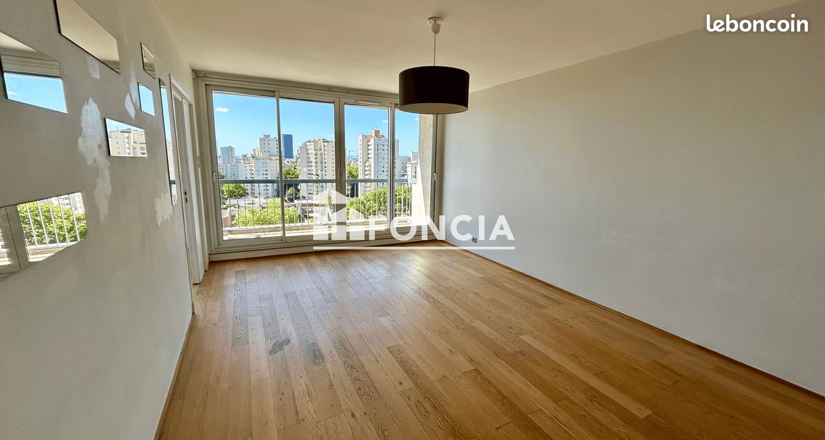 Appartement 4 pièces 79 m² · à Villeurbanne · 79 m² · 1 181 €/mois