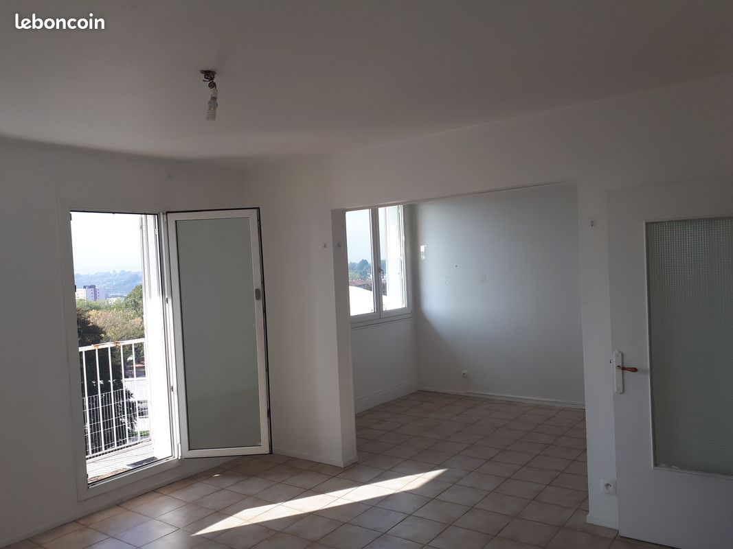 Appartement 3 pièces 66 m² · à Besançon · 66 m² · 820 €