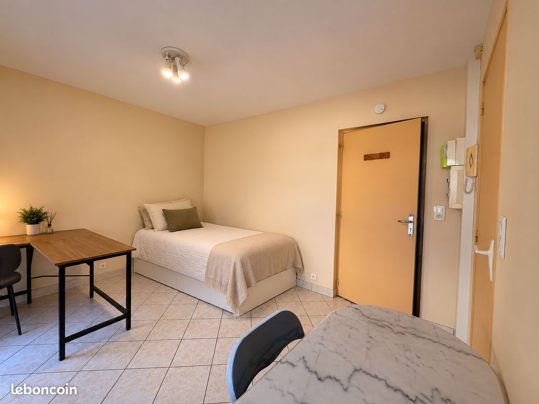 Appartement 1 pièce 20 m² · à Reims · 20 m² · 380 €/mois