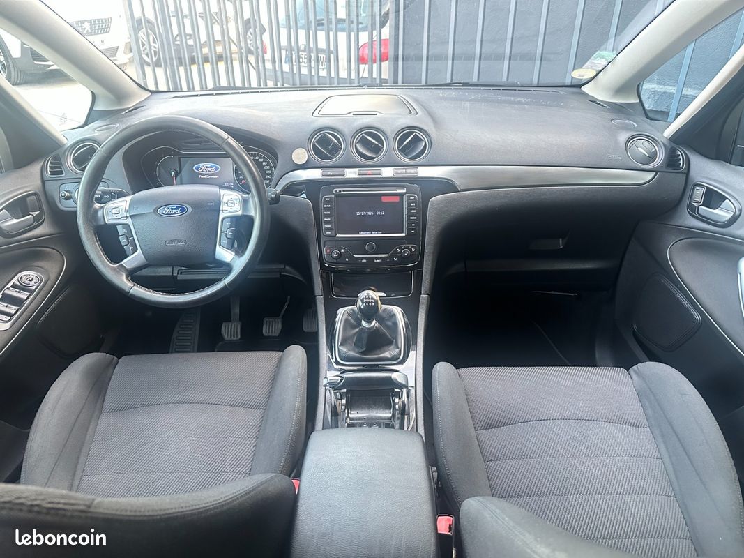 FORD S-MAX 2.2 TDCi 200ch Titanium 7places (image 7)