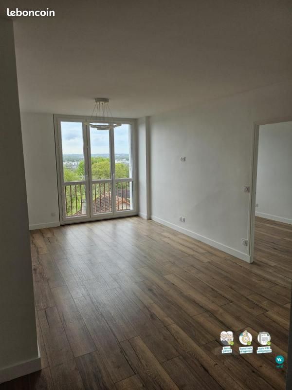 Appartement 3 pièce(s) 56 m²à louer Athis-mons