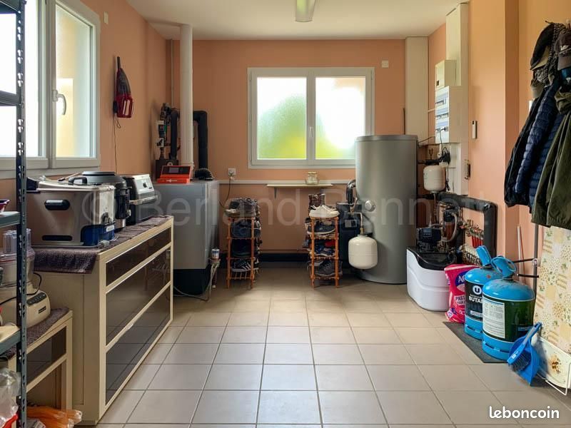 Pavillon 6 pièces 145 m² - Civray 86400 (image principale 16)